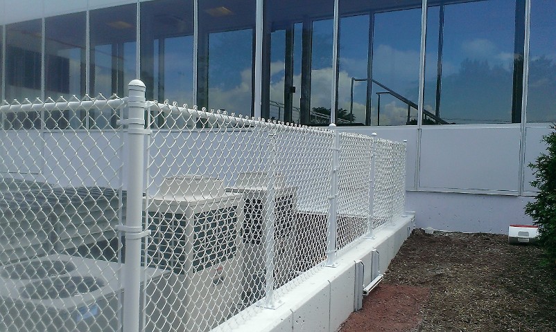 Chain Link White Vinyl Coated